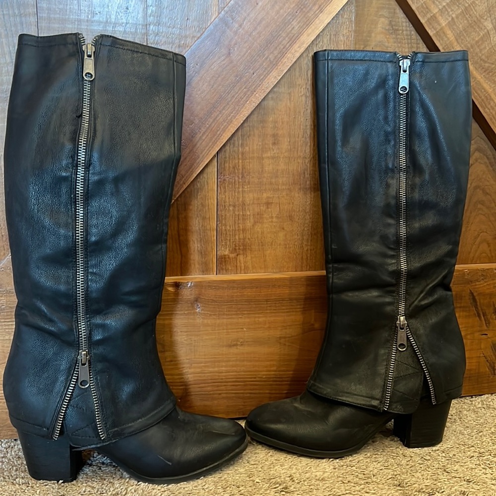 Fergalicious boots size 7